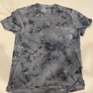 Brand new lululemon t shirt